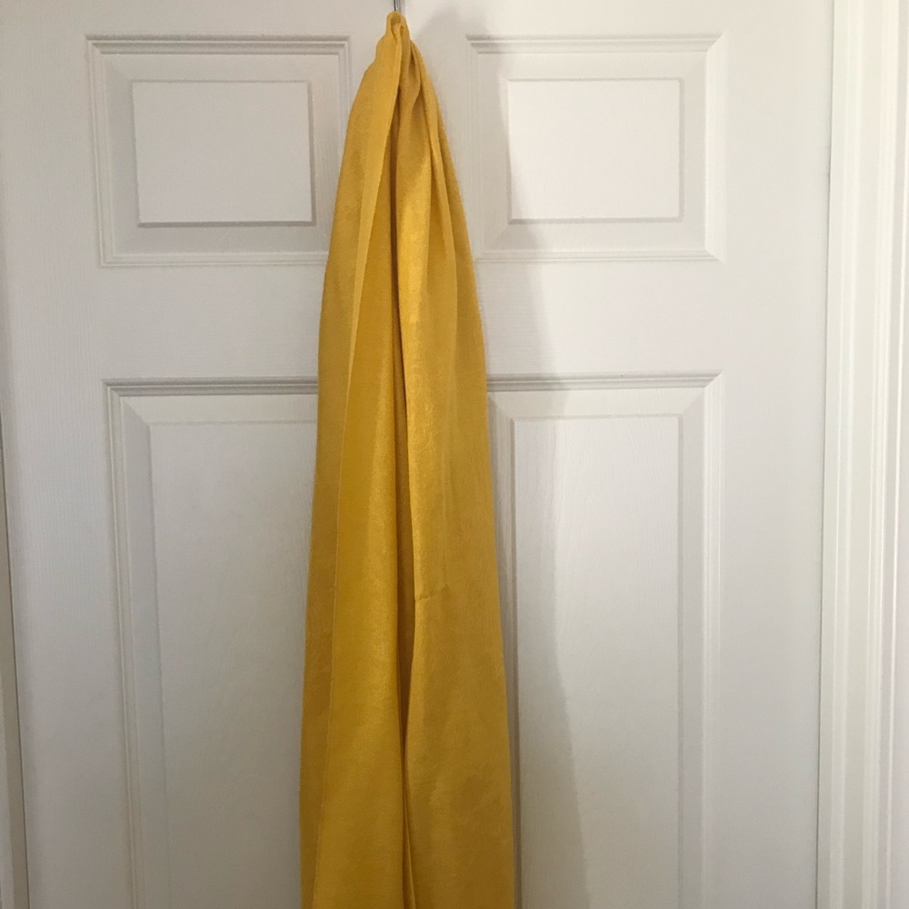 Woman’s scarf.
